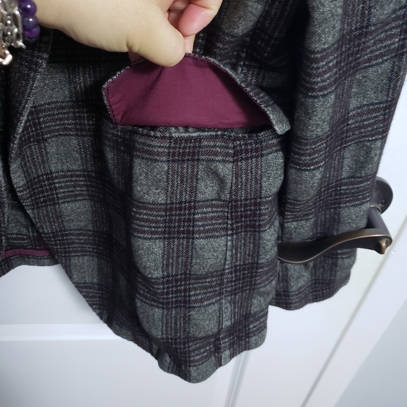 TAGLIATORE Plaid Blazer Jacket - Picture 14 of 15